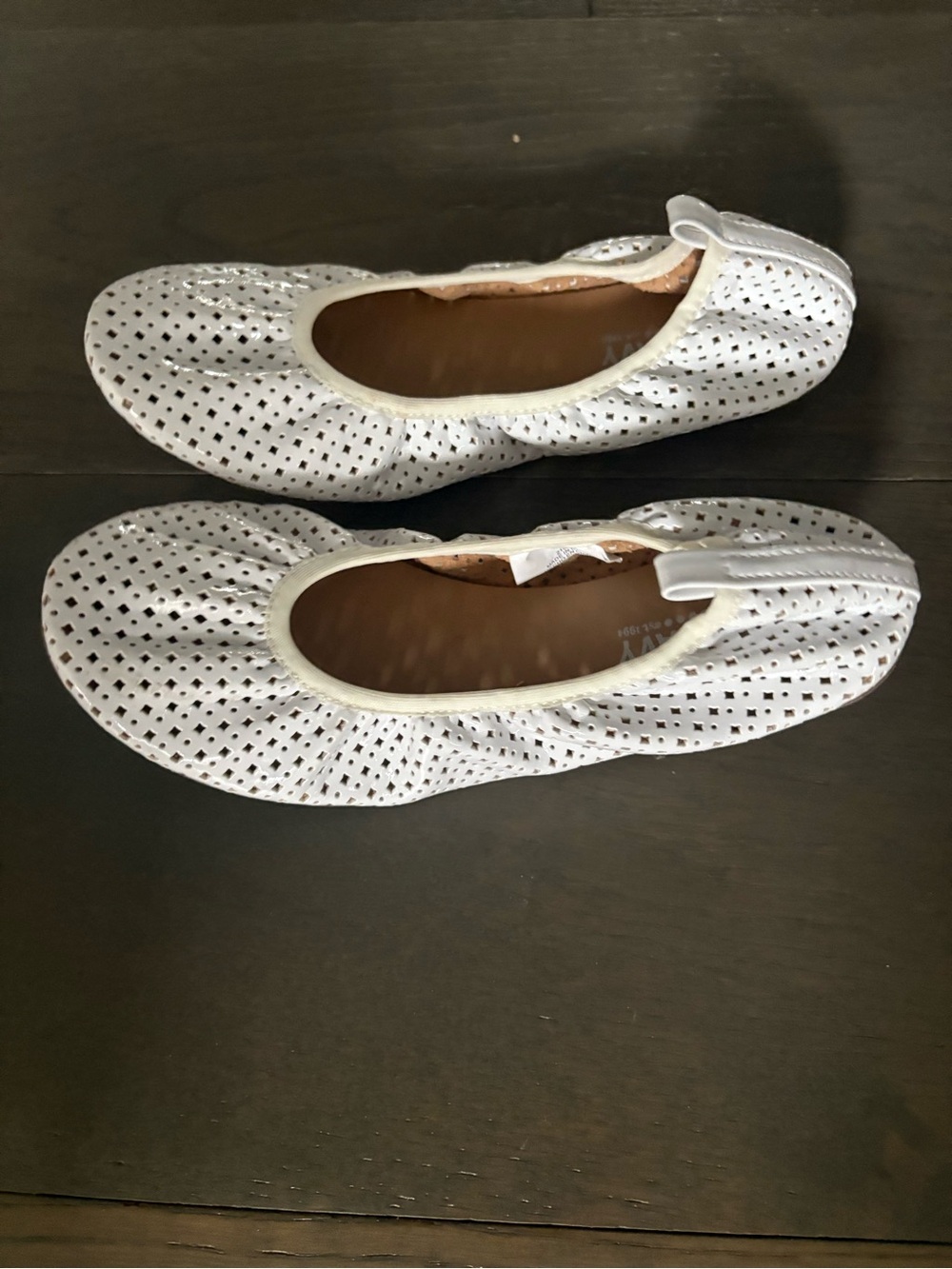 Old navy girls shoes sz 1 brand new